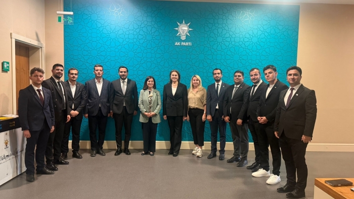 EDİRNE GENÇLİK KOLLARI’NDAN ANKARA ÇIKARMASI: ‘CUMHURBAŞKANI ERDOĞAN İLE BULUŞTULAR’